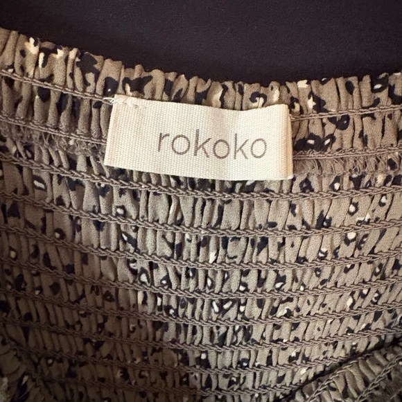 Dress - Picture 3 of 3